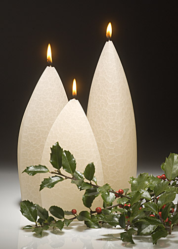 Barrick Candles style #16 in ivory with a holly wreath.